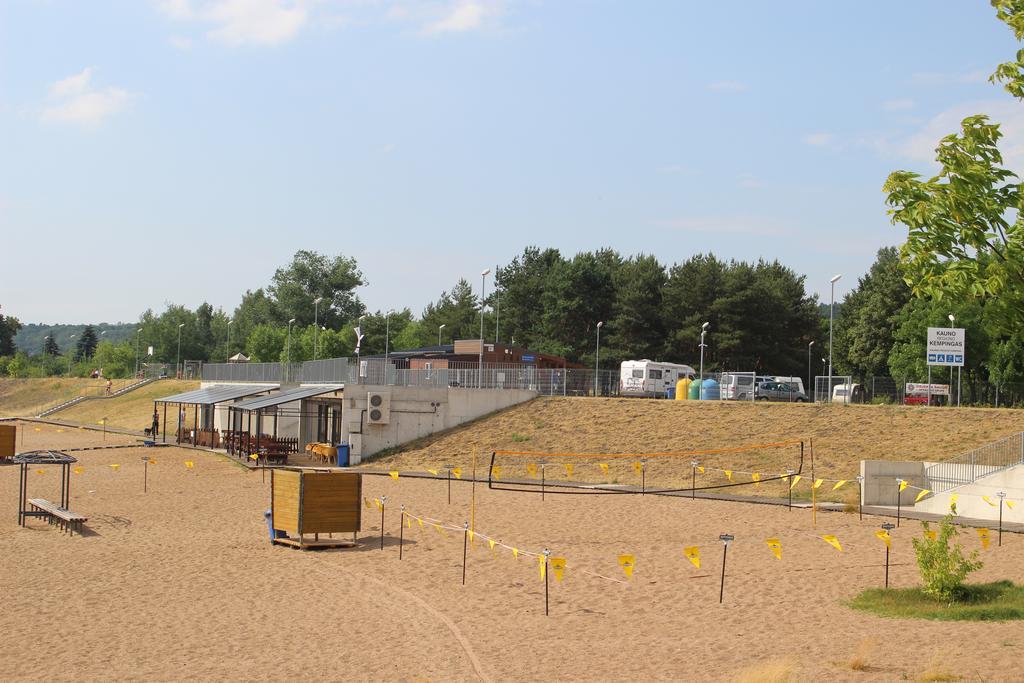 Kaunas Camp Inn Buitenkant foto
