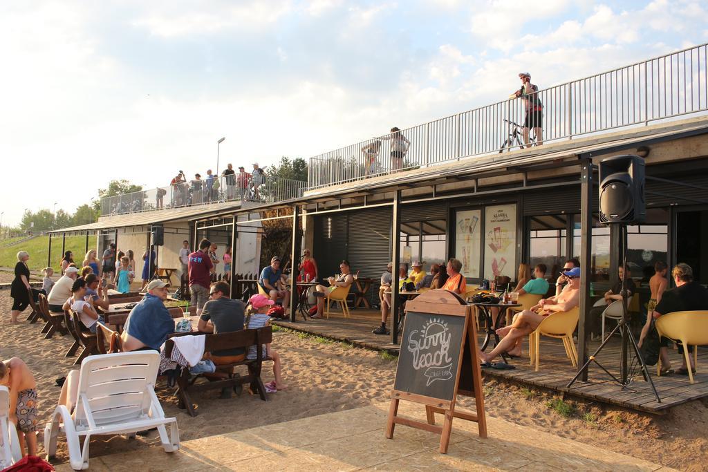 Kaunas Camp Inn Buitenkant foto